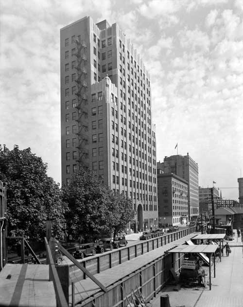 Top 10 Vancouver Art Deco 2 medical and dental building west georgia AM1535 CVA 99 3749 1