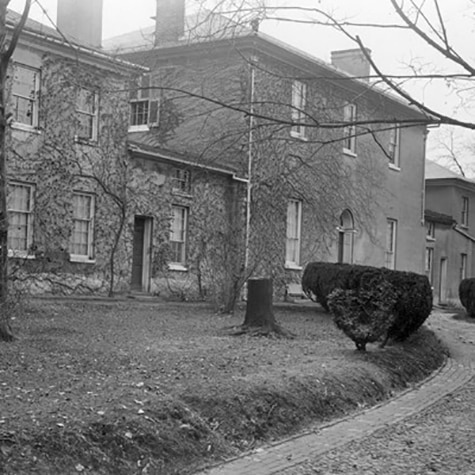 Top 10 Walking Tours Around the World 8 Georgetown Tudor Palace