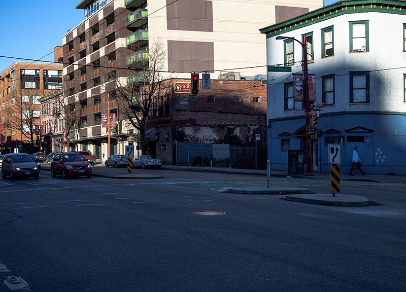 Past & Present: 700 block of Main Street 1914/2017 1 Eastside of the 700 block of Main Street in 2017.
