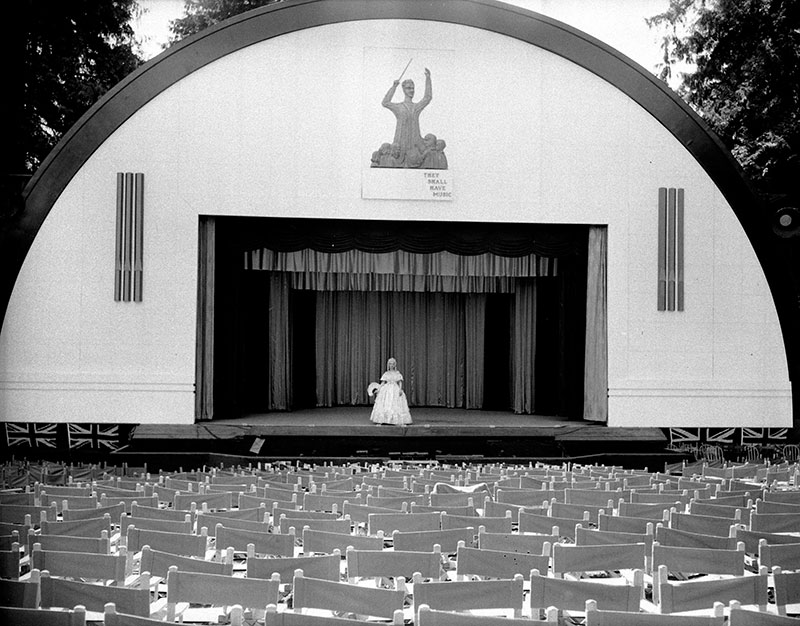 An Illustrated History of Malkin Bowl 7 Theatre Under the Stars, 1944. Photo by Don Coltman, City of Vancouver Archives #586-2927.