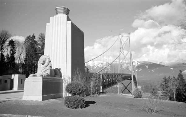 The Lions Gate Bridge - and the Lions Who Guard It 4 One of the Two Lions